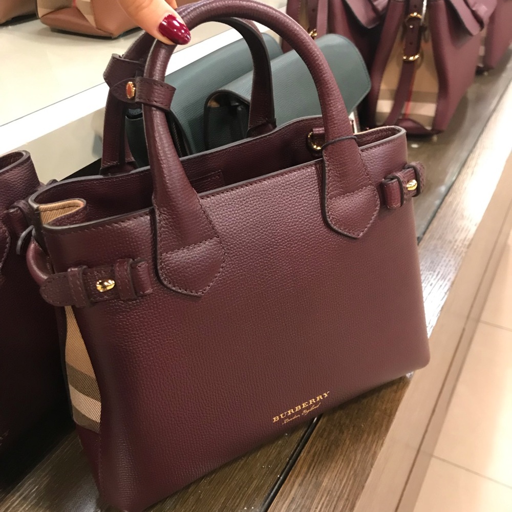 Burberry classic bag